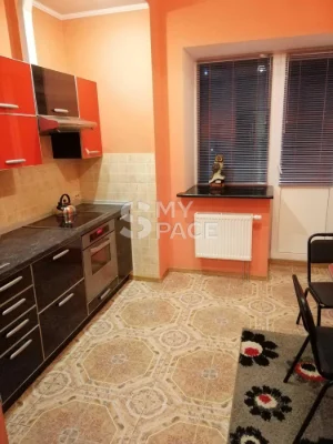 Sale of a spacious 2-room apartment near the forest, 60.1 sq m, 3-meter ceilings