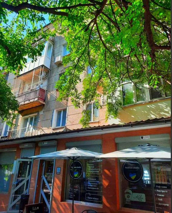 Продам 2 ком. квартиру на ул. Посмитного 7ст. Фонтана Аркады