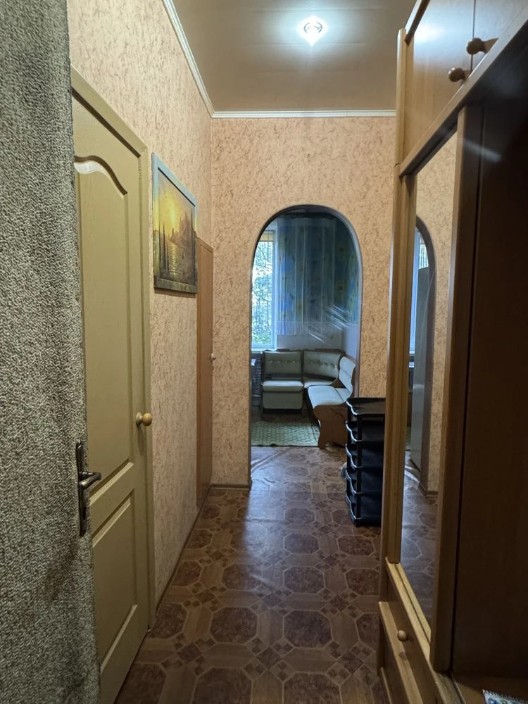 Однокомнатная квартира 37 кв.м. улица Янгеля, улица Титова, Днепр