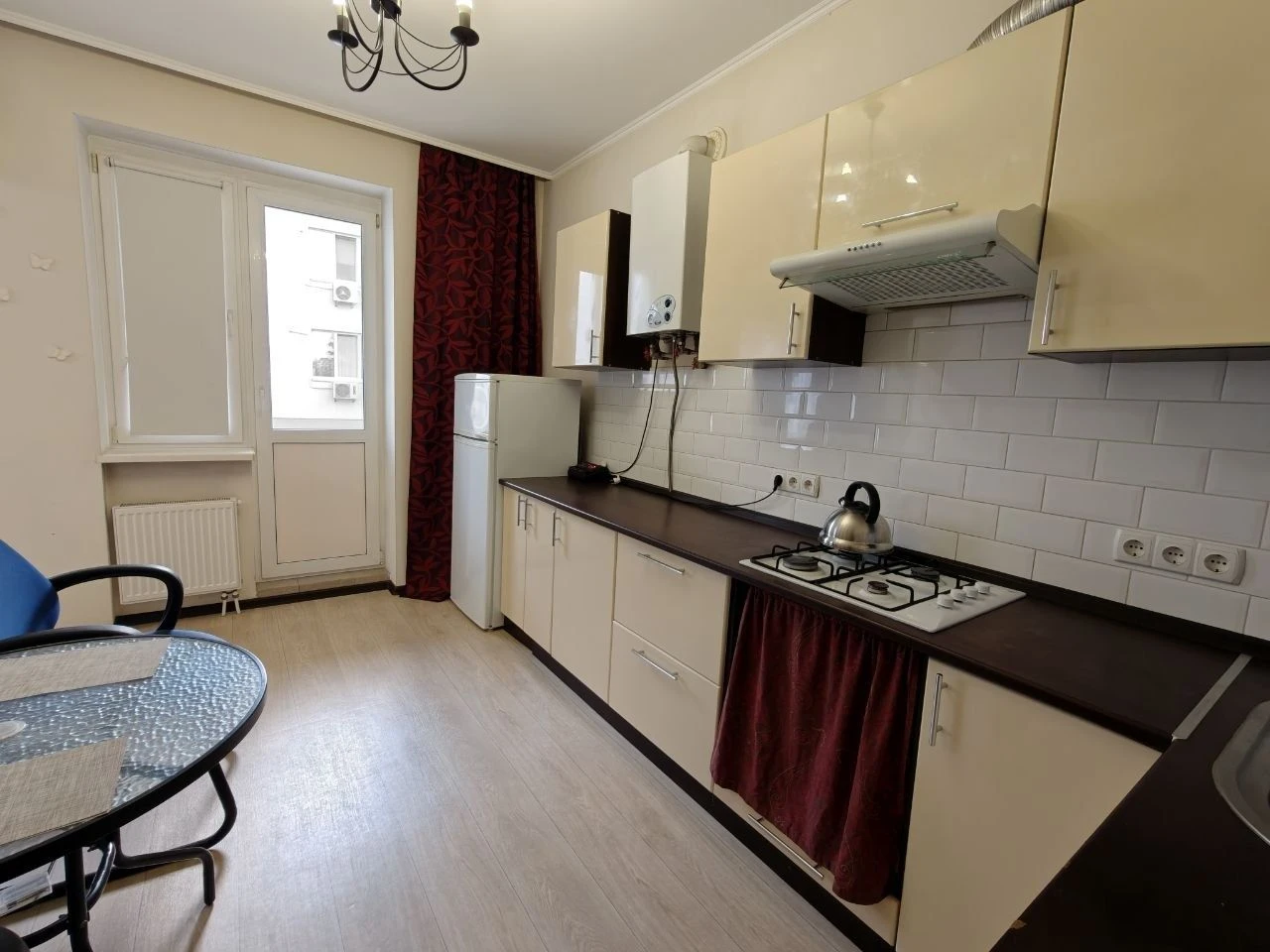 Spacious 1-bedroom apartment near Central Park. State-owned.