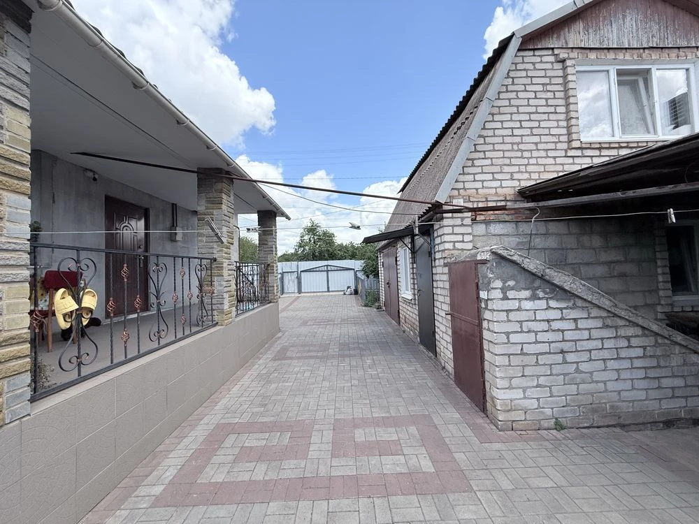Продається будинок у Карнаватці