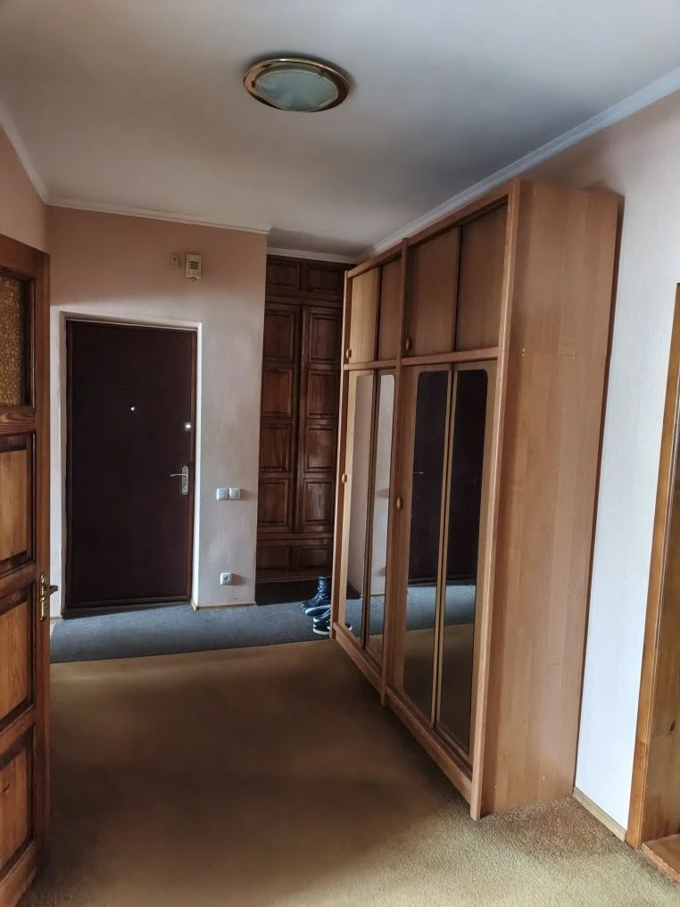 Продаж затишного будинку в приватному секторі