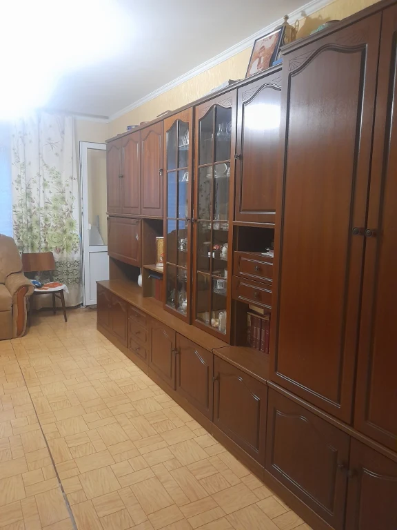 For Sale: 3-room apartment in Kotovsky settlement