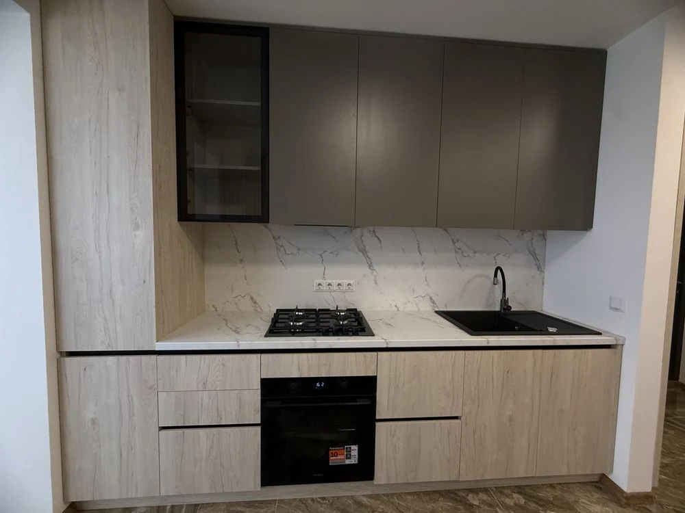 One-bedroom apartment renovated in the city center