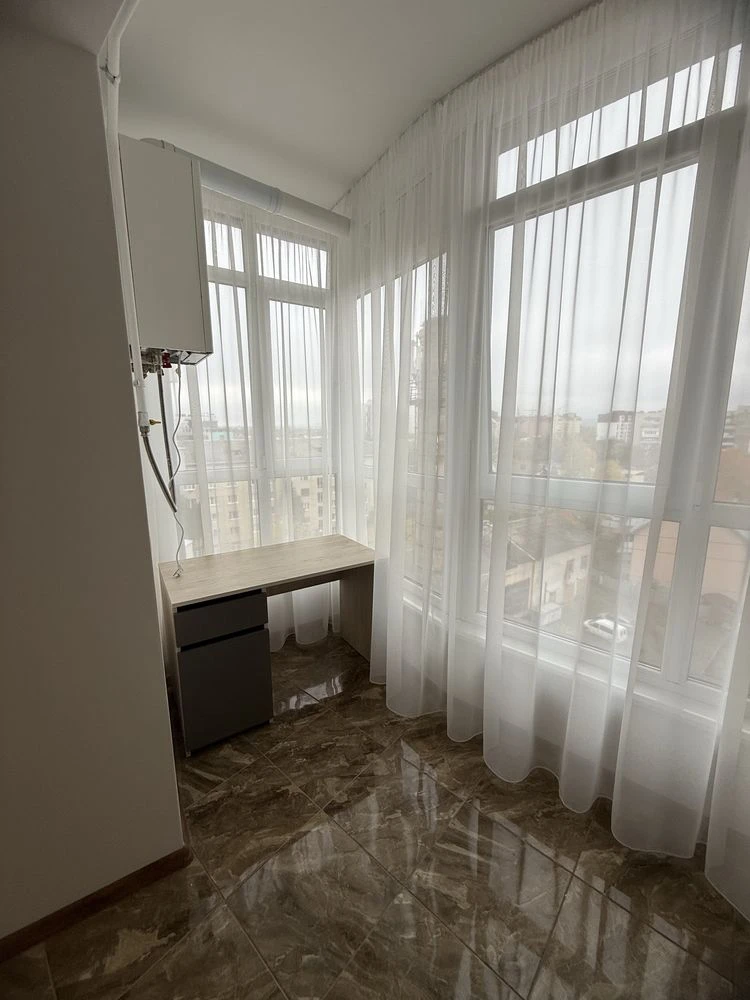 One-bedroom apartment renovated in the city center