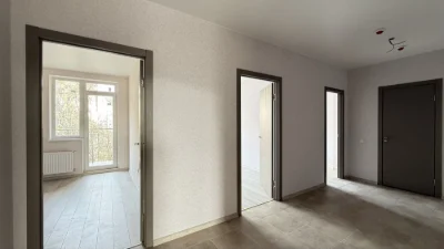 I will sell a renovated 3-room apartment in Glushko, Odesskie residential complex