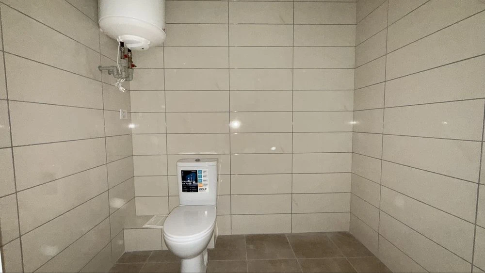 I will sell a renovated 3-room apartment in Glushko, Odesskie residential complex