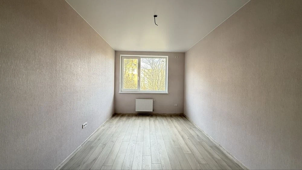 I will sell a renovated 3-room apartment in Glushko, Odesskie residential complex
