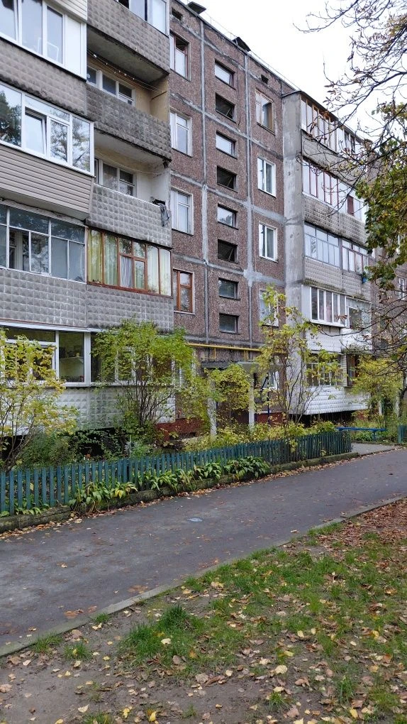 Продажа 2-комнатной квартиры, по улице Левка Лук'яненка