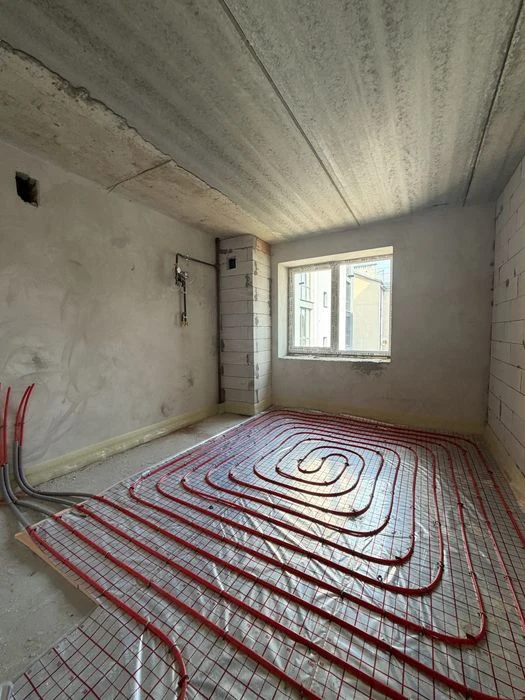 Three-room apartment near the Park and Lake