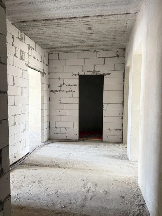 Three-room apartment near the Park and Lake