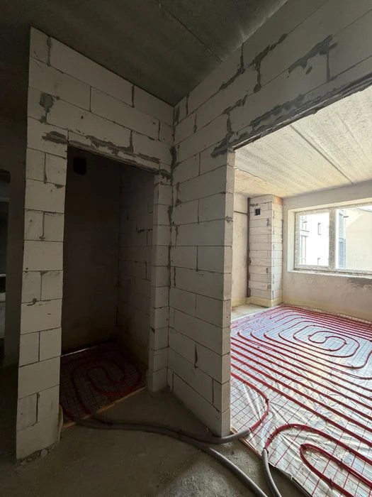 Three-room apartment near the Park and Lake