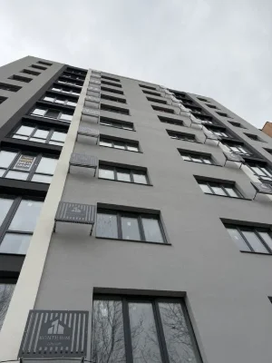 Three-room apartment near the Park and Lake