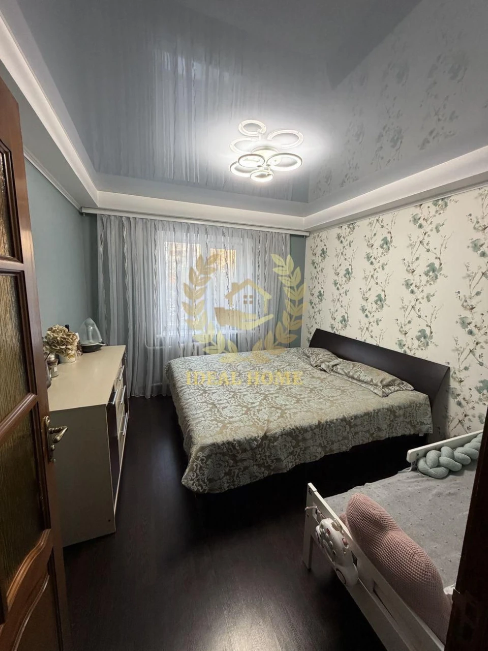 Продається 2-кімнатна квартира на вулиці Мілютенка, в Лісному