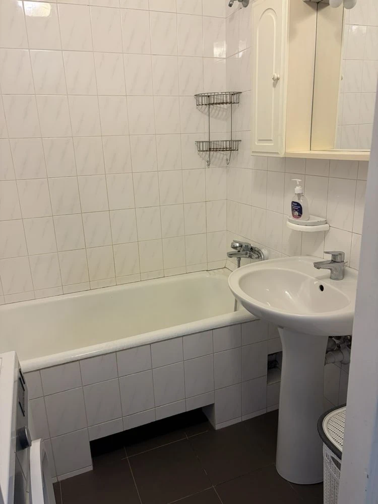 Продажа 2-комнатной квартиры 57 кв.м. с ремонтом, мебелью и техникой по