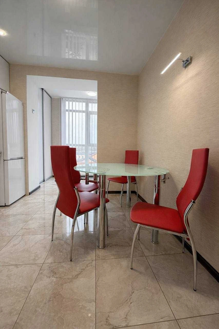 Sale of a 3-room apartment in residential complex "Happy Zaporizhye Highway 28"