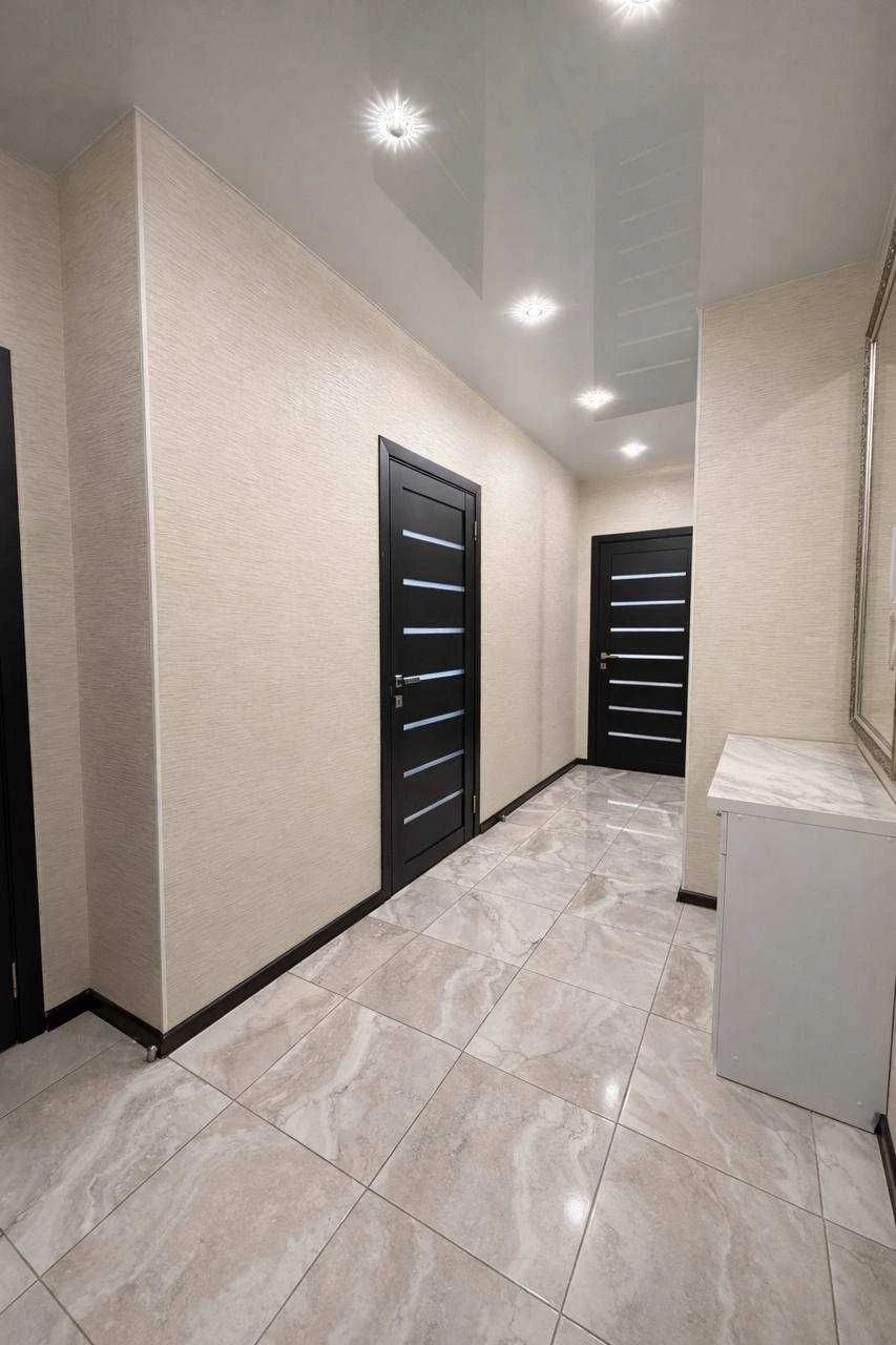 Sale of a 3-room apartment in residential complex "Happy Zaporizhye Highway 28"