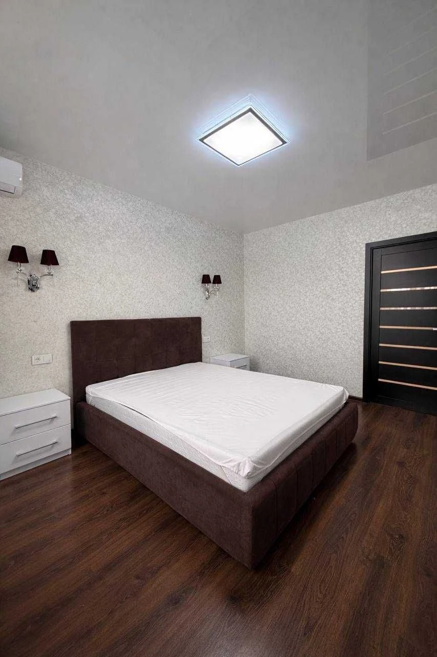 Sale of a 3-room apartment in residential complex "Happy Zaporizhye Highway 28"