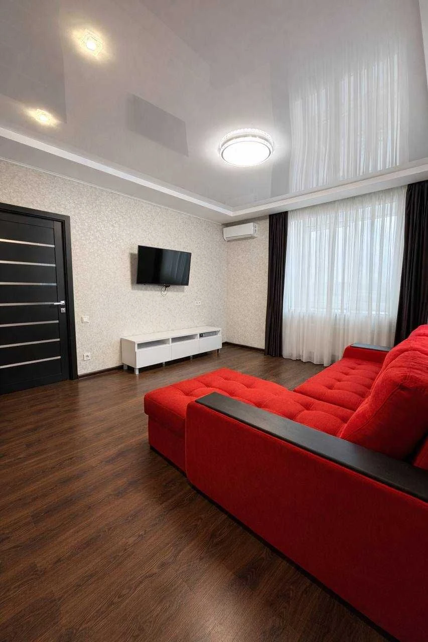 Sale of a 3-room apartment in residential complex "Happy Zaporizhye Highway 28"