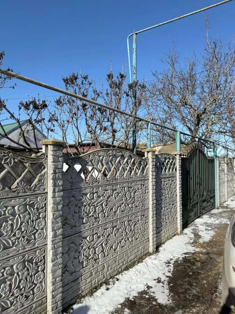 Приватний  Будинок (11 соток)