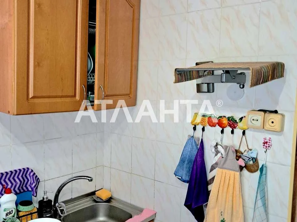 Apartment. Odessa, 40-Richya Obohrany Odesy street.