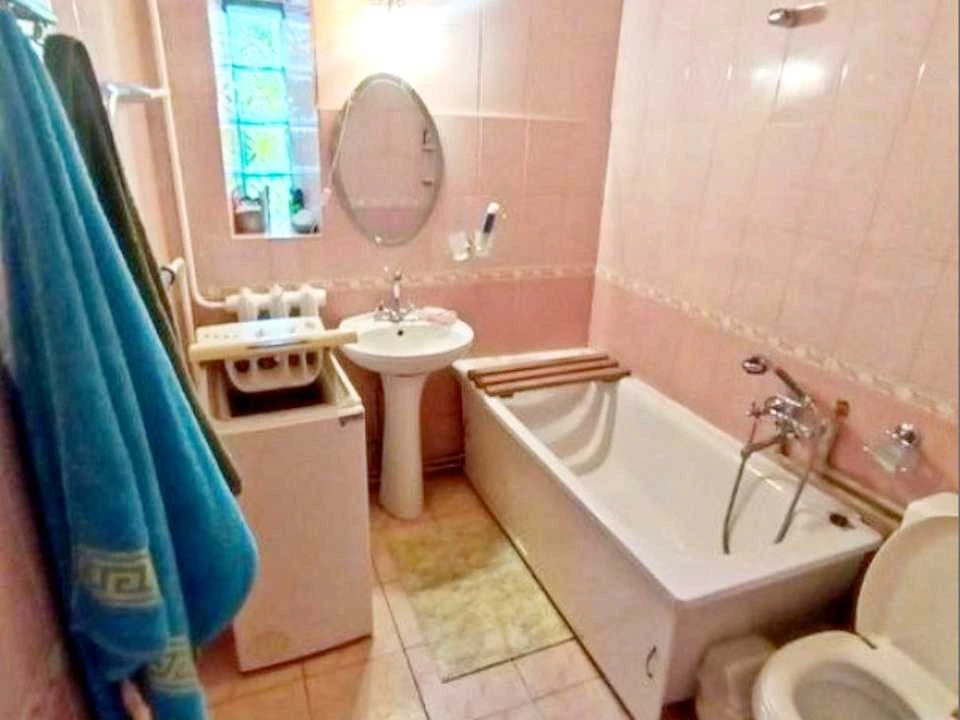 Будинок. Одеса, Академіка Заболотного вул.