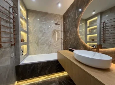 Stylish 2-bedroom apartment with custom renovation in