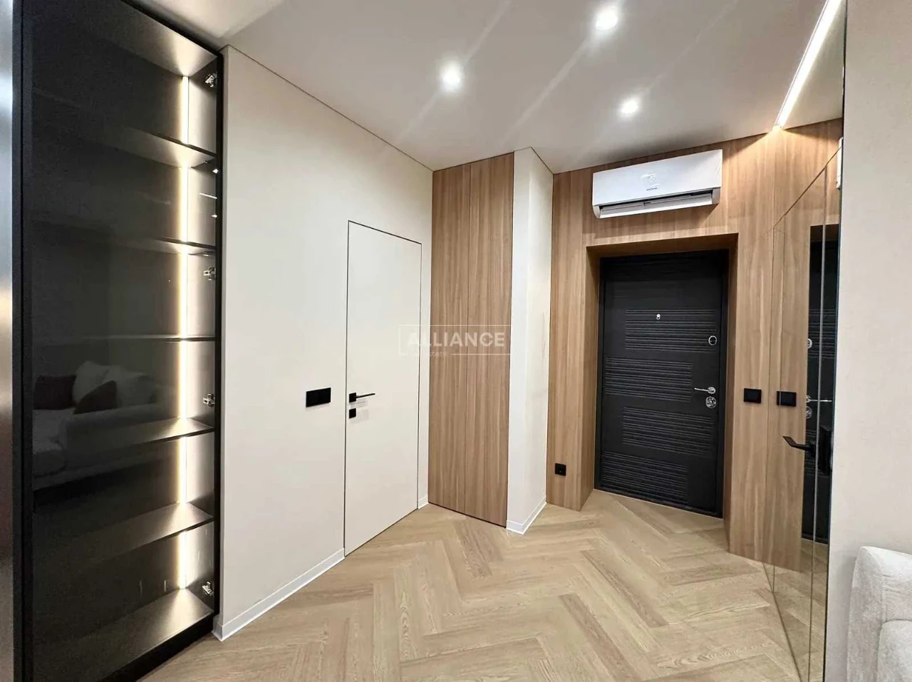 Fully furnished apartment on the shores of the city Lake in the Millennium residential complex