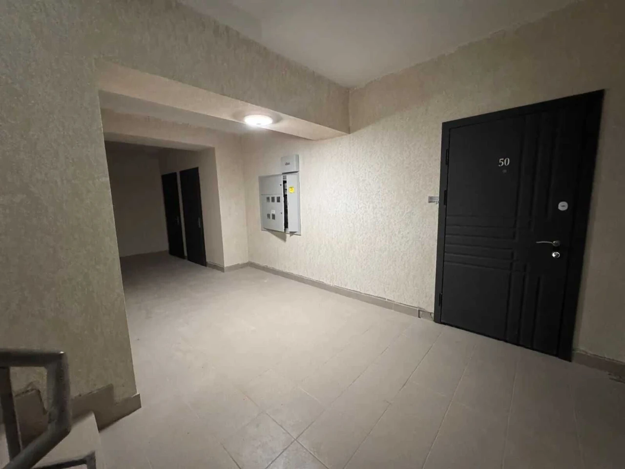 Spacious 1-bedroom apartment with an interesting layout on gas