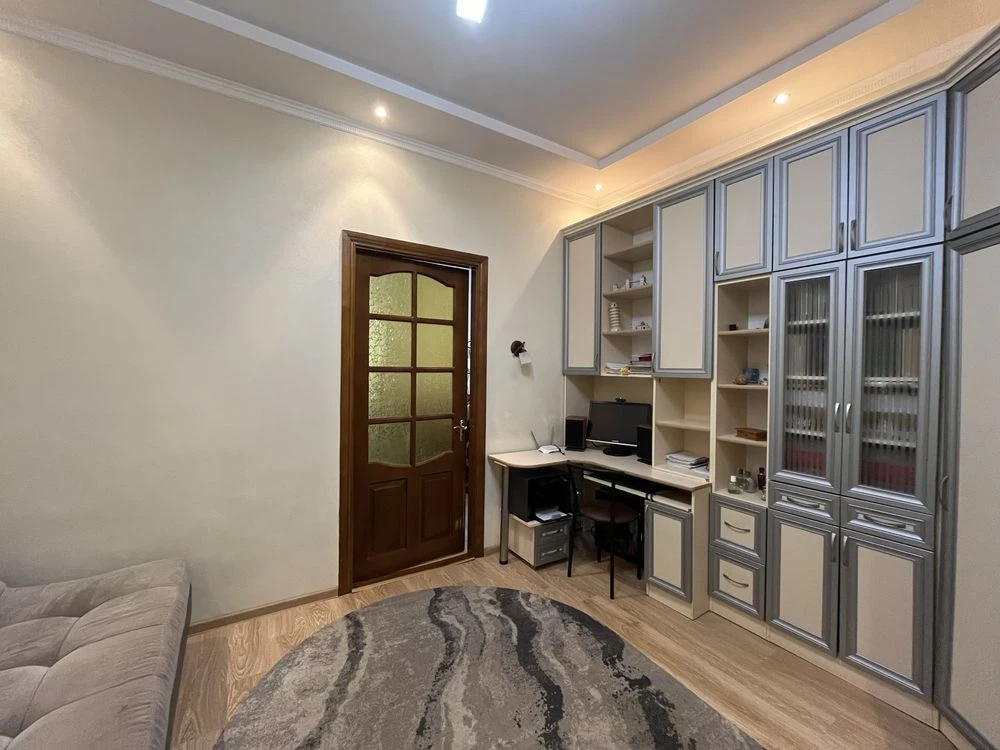 Ready semi-detached house in the Park Шевchenko area