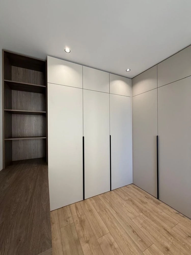 Sale of a 1-bedroom apartment in Minayska.