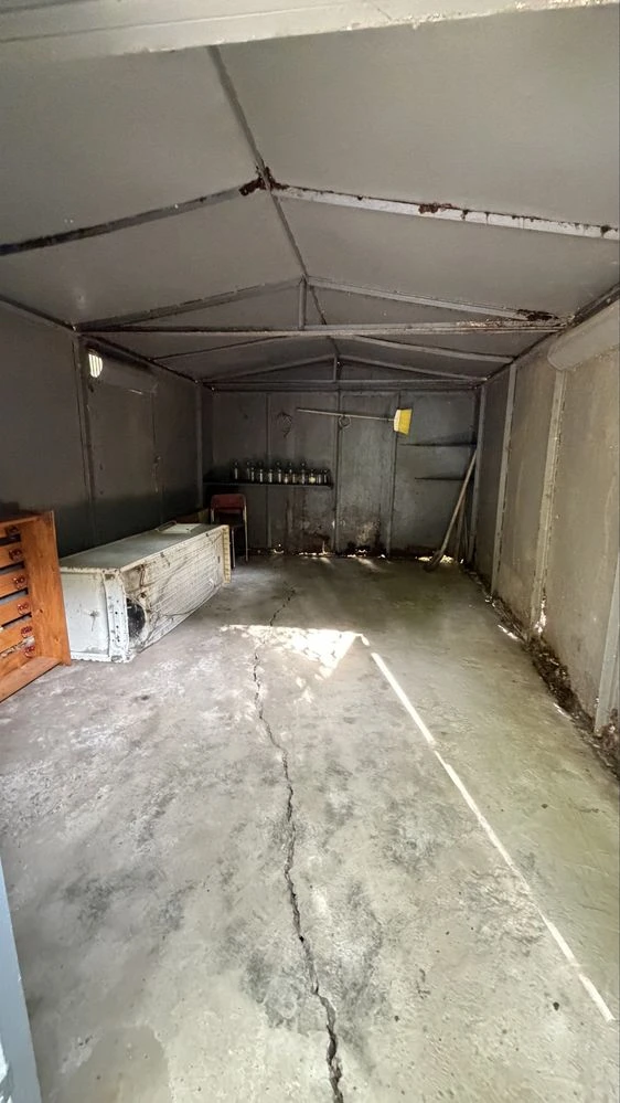 For Sale: 3-room apartment on Independence Avenue