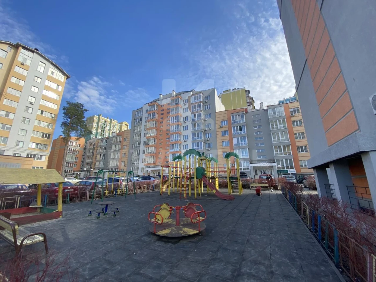Квартира в Ірпені! Вулиця Мінеральна. Мінімальне оформлення