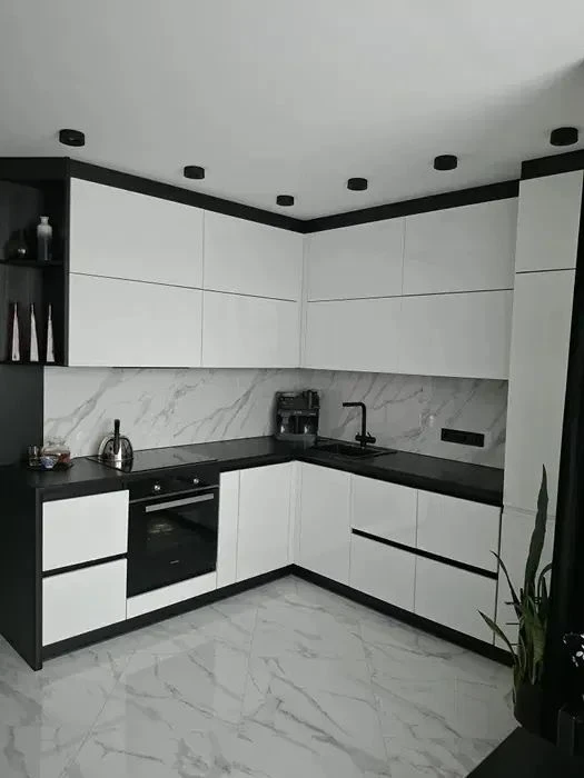 1 room apartment in a new renovation in the "Manhattan" residential complex - 1 house!