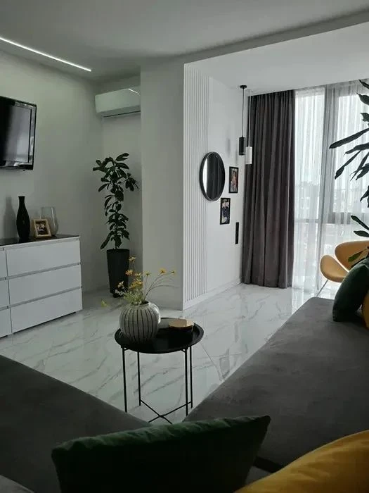 1 room apartment in a new renovation in the "Manhattan" residential complex - 1 house!