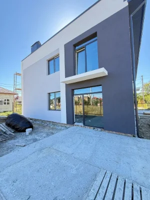 Duplex for sale in Ivano-Frankivsk, ready for renovation