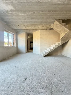 Duplex for sale in Ivano-Frankivsk, ready for renovation