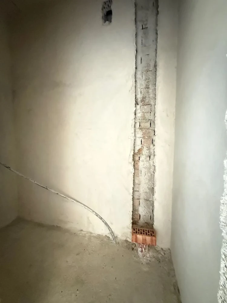 Duplex for sale in Ivano-Frankivsk, ready for renovation