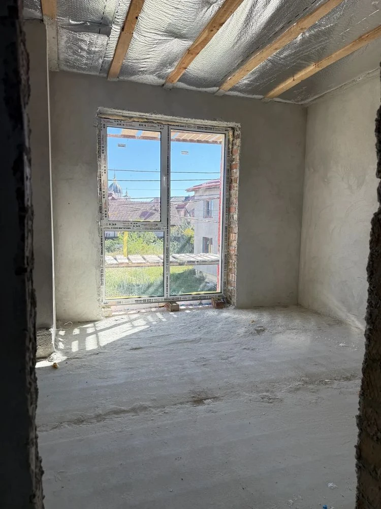 Duplex for sale in Ivano-Frankivsk, ready for renovation