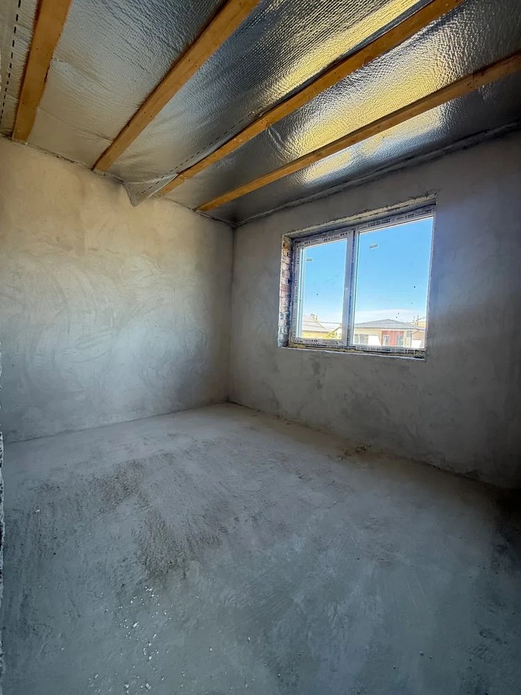Duplex for sale in Ivano-Frankivsk, ready for renovation