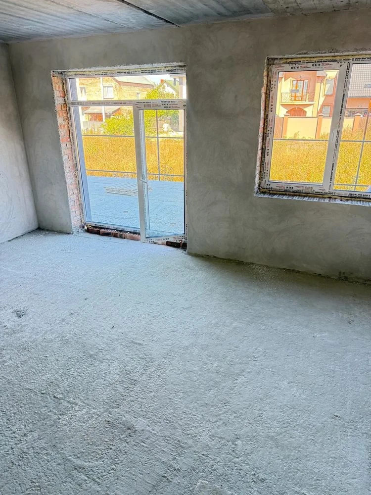 Duplex for sale in Ivano-Frankivsk, ready for renovation