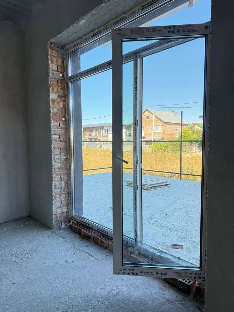 Duplex for sale in Ivano-Frankivsk, ready for renovation