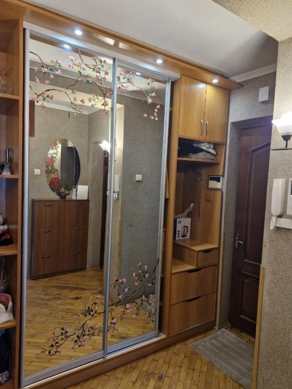 Spacious 4-bedroom apartment in Lviv, Perfetzky Street, FOR SALE