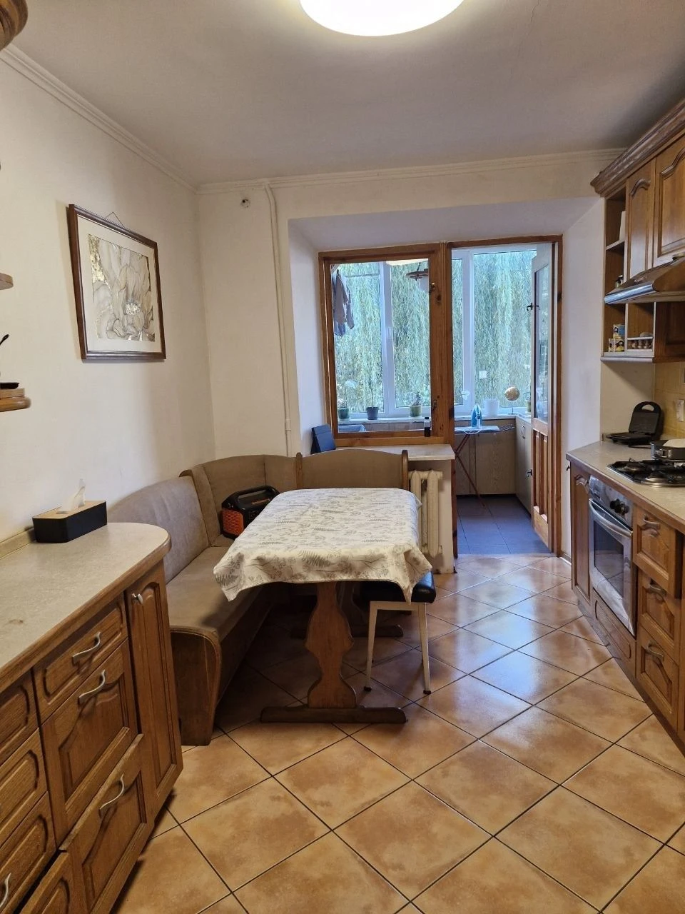 Spacious 4-bedroom apartment in Lviv, Perfetzky Street, FOR SALE