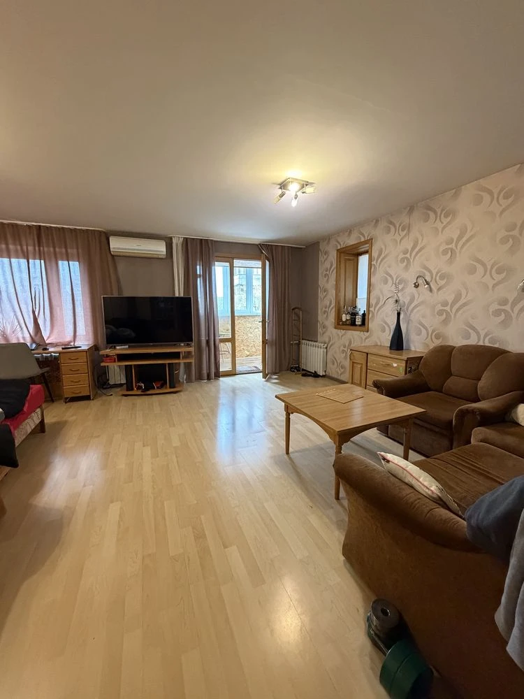 Продаж 1-кім. квартири, вул. Панікахі (Тополь), 6 поверх, цегла