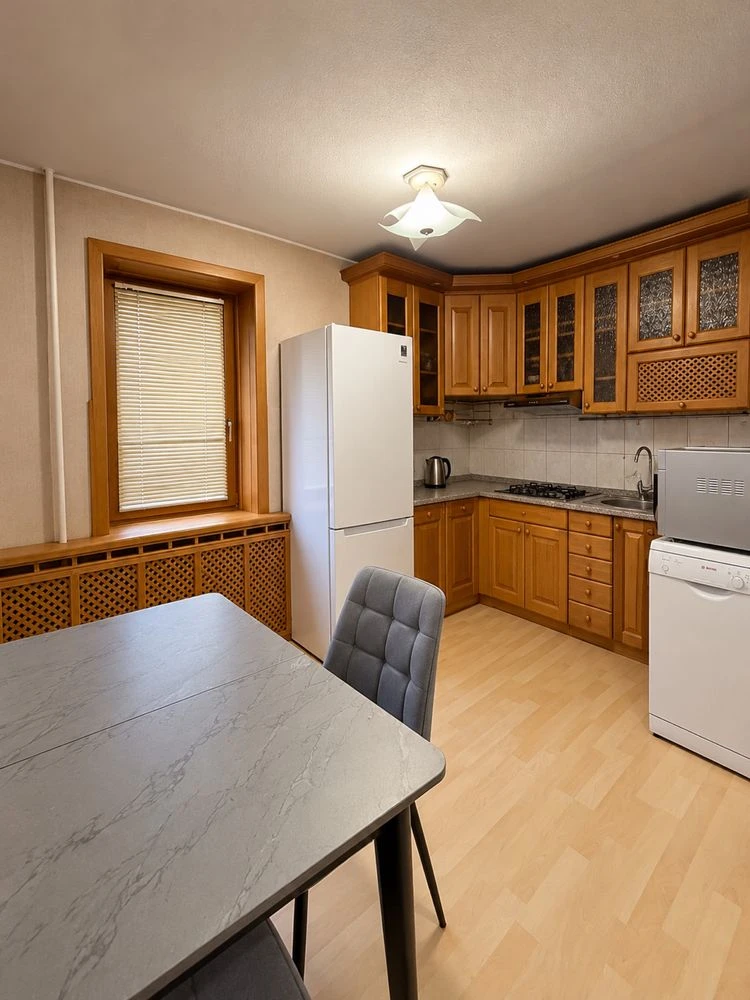 Продаж 1-кім. квартири, вул. Панікахі (Тополь), 6 поверх, цегла
