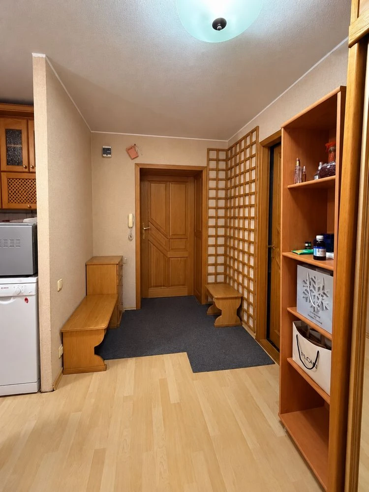 Продаж 1-кім. квартири, вул. Панікахі (Тополь), 6 поверх, цегла