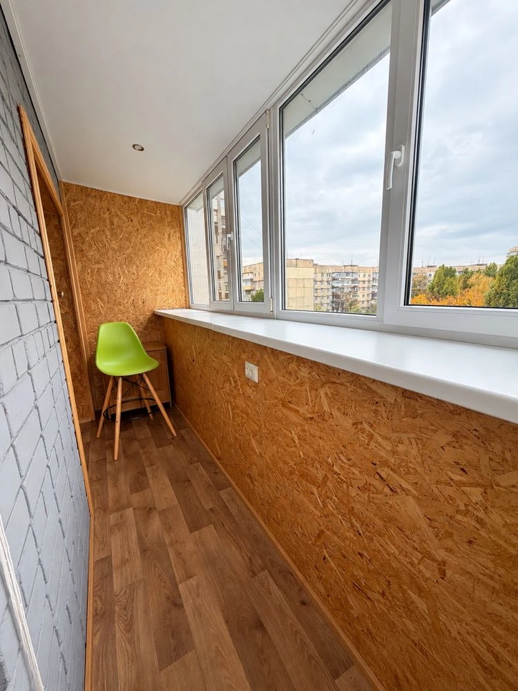 Продаж 1-кім. квартири, вул. Панікахі (Тополь), 6 поверх, цегла