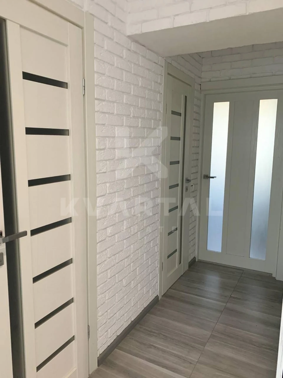 Spacious 2-bedroom apartment with renovation, Irpin, Mortgage, available