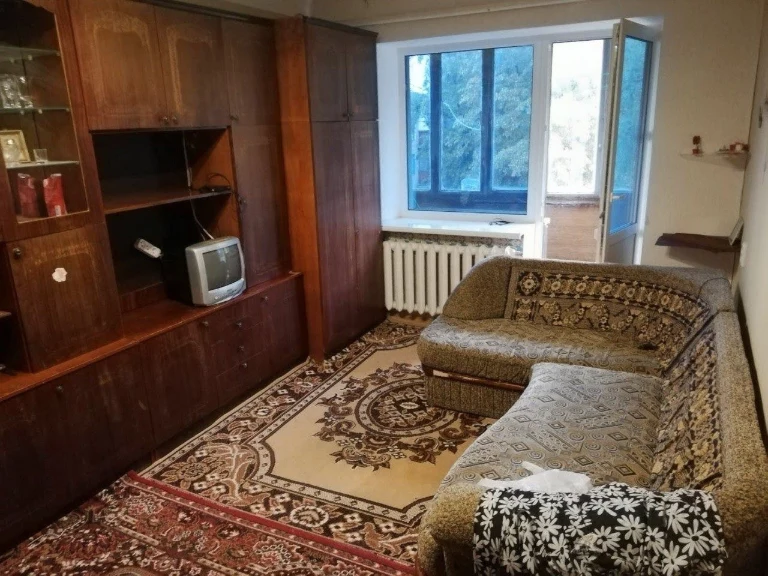 For Sale: Two-room apartment in Vyshnovy